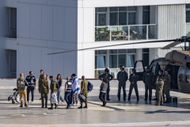 US-Israeli hostage Keith Siegel arrives at the hospital (Image via Getty)